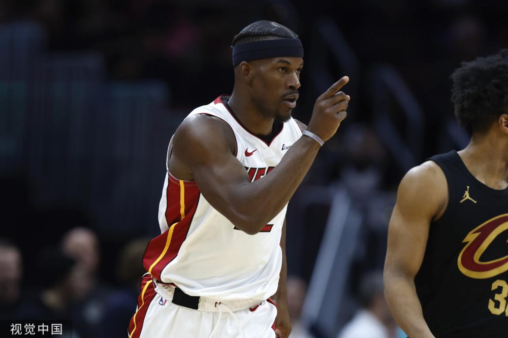 一举一动都 一举一动都