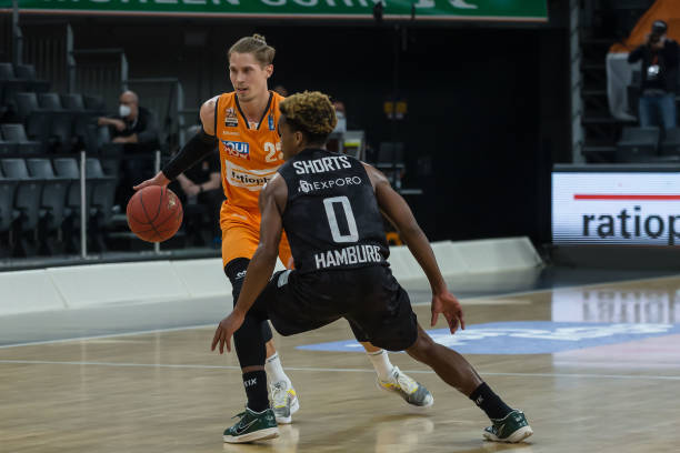 不仅仅是对 不仅仅是对