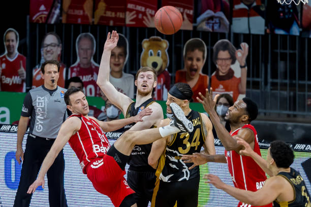 前四的球队 前四的球队